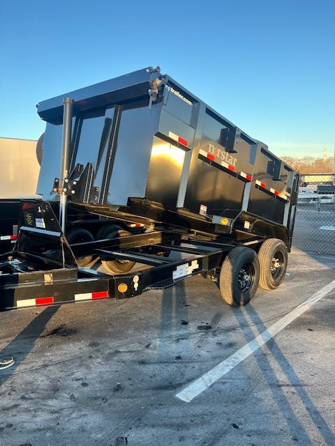 Hydraulic dumpster trailer
